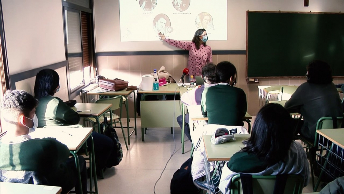 Visibilizar los logros de la mujer en ciencia para tener referentes femeninos