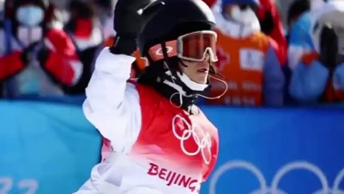 Japanese AYUMU HIRANO soars high to Snowboard halfpipe  Beijing Winter Olympics 2022