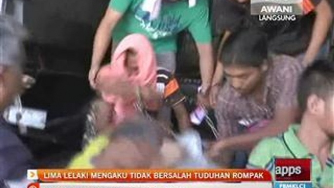 Lima lelaki mengaku tidak bersalah tuduhan rompak