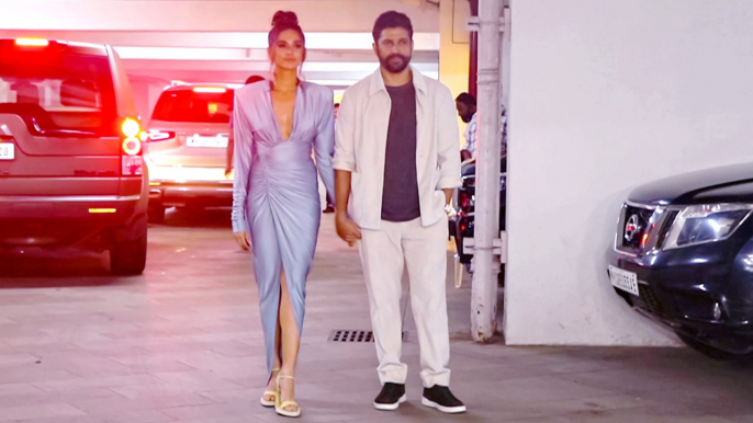 Newly Weds Farhan Akhtar-Shibani Dandekar Make Media Appearance