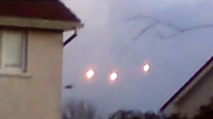 Ovni : D'étranges boules lumineuses ont été aperçues dans le ciel en Irlande