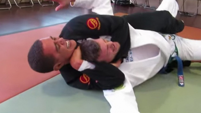 Barack Obama, spécialiste de jiu-jitsu ?