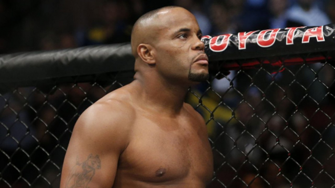 UFC : Daniel Cormier repousse sa retraite et veut combattre Brock Lesnar puis Stipe Miocic