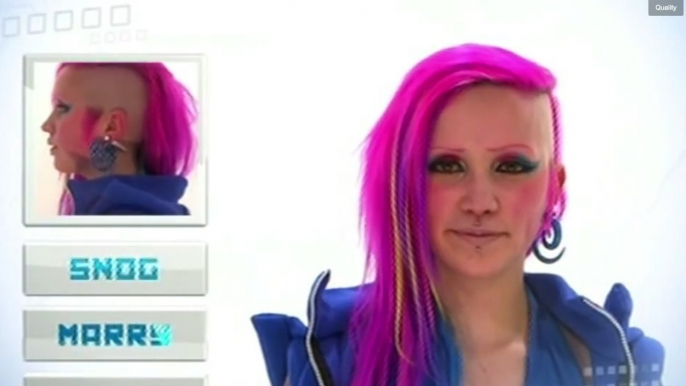 Transformation d'une punk aux cheveux roses en fille canon