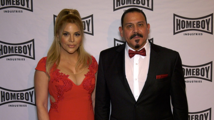 Yadi Rivera, Emilio Rivera "Lo Máximo Awards 2022" Red Carpet Event