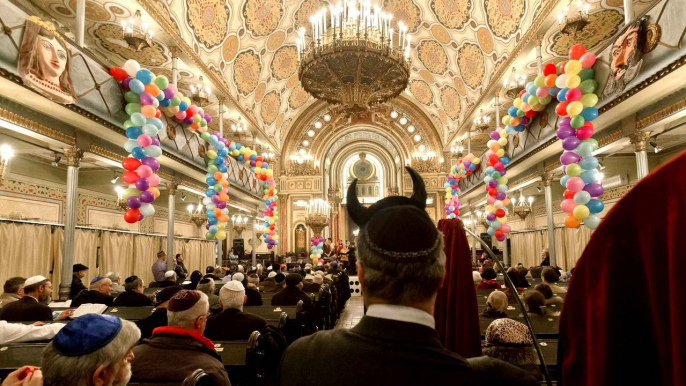 Pourim et jeûne d’Esther : date, signification et traditions de cette fête juive !