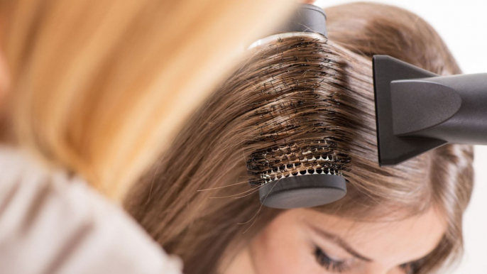 Brushing : cheveux courts ou cheveux longs, comment faire le brushing parfait ?