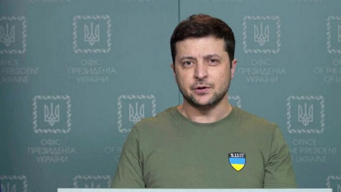 'Not in hiding, still in Kyiv' says Ukrainian President Zelenskyy in his latest video; Refugees from Ukraine arrive in large numbers in Poland; more