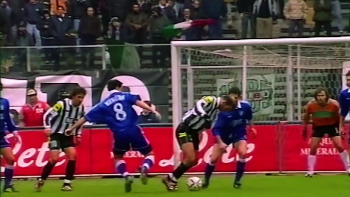 Zinedine Zidane at Juventus was a Midfield Master Best Dribbling, Goals & Skills!