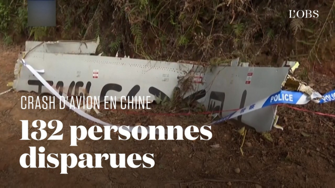 Sur le site du crash d'avion en Chine, les secours à la recherche de survivants