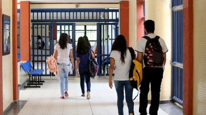 Gerente de Educação de Sousa esclarece situação do transporte e retorno das aulas presenciais