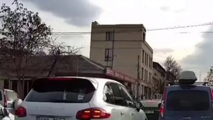 Traffic Line Cutter — CHISINAU, MLD | Road Rage | Caught On Camera | Footage Show