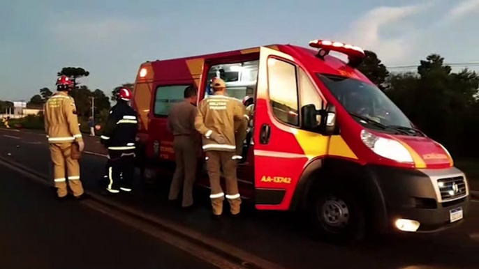 Urgente: motociclista em estado grave é socorrido pelo Siate após acidente na BR-277