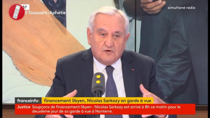 Garde à vue de Nicolas Sarkozy : l'ex-Président soutenu par son camp