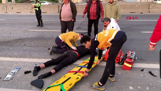 Kadıköy'de feci kaza! Otomobil ikiye bölündü: O anlar kamerada