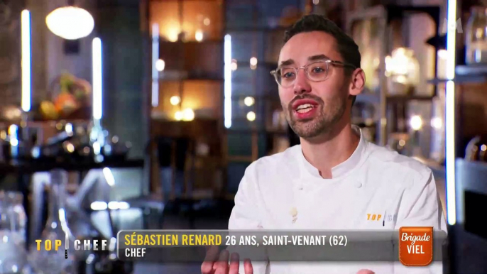 Les téléspectateurs de "Top chef" sur M6 très émus hier soir par le témoignage de Sébastien, victime de harcèlement scolaire: "Les gens se moquaient de moi et j'étais un peu exclu, ce n'était pas évident"