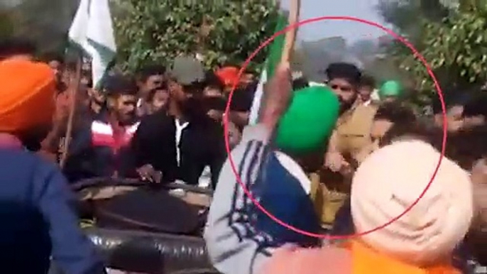 DSP shoots self with own revolver during student protest