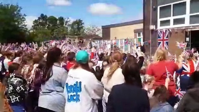 Sunderland Echo News - Children put on musical extravaganza to celebrate the Queen’s Platinum Jubilee