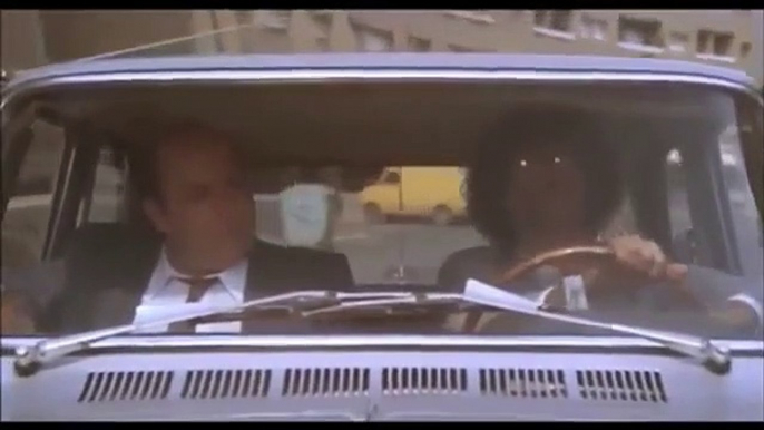 Lino Banfi scene divertenti Film Vai avanti tu che mi vien da ridere Il commissario Bellachioma