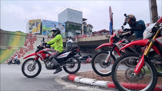 Vietnam Motorbike Adventures With Leaving Hanoi Safely. How To Avoid Rush Hours!