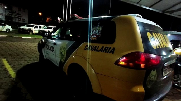 Adolescente é apreendido pela Cavalaria da PM no Bairro Interlagos