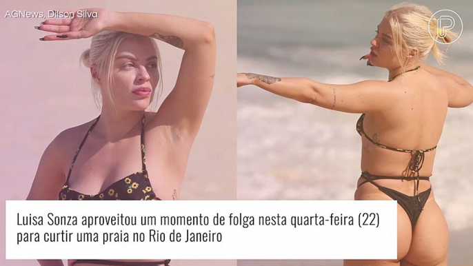 Luísa Sonza elege biquíni de amarrações e exibe corpo enxuto em dia de praia. Fotos!