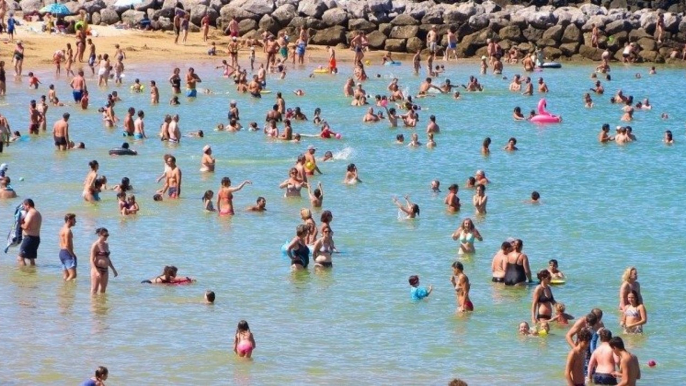 Sur cette plage espagnole, faire pipi dans la mer ou le sable est passible d'une amende de 750 euros