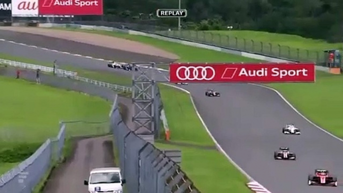 SUPER FORMULA - DRAMATIC CRASH - INCIDENTE INCREDIBILE Sacha Fenestraz