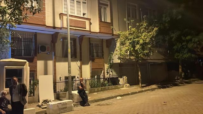 Güngören'de yanında temel atılan iki bina tedbir amaçlı boşaltıldı