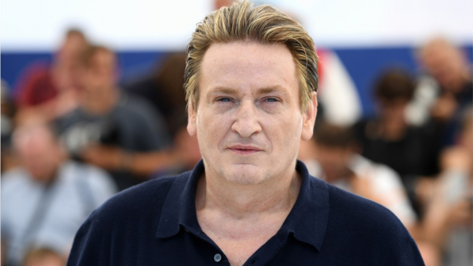 VOICI - "On avait tous les deux envie que ce soit spécial" : Benoît Magimel se confie sur le tournage d’une scène d’amour avec Virginie Efira