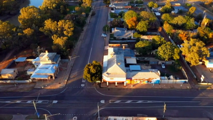 Pandemic migration causes culture clashes and class gap in regional Australia, research finds