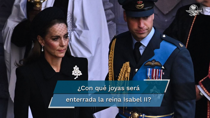 Las joyas joyas que usaron Kate y Meghan en homenaje a Isabel II eran de la Reina y  Lady Di