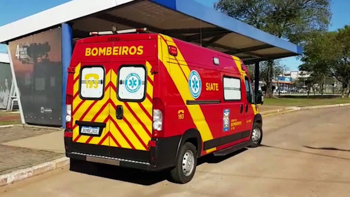 Menina fica prensada em porta do ônibus do transporte coletivo e precisa ser socorrida pelo Siate