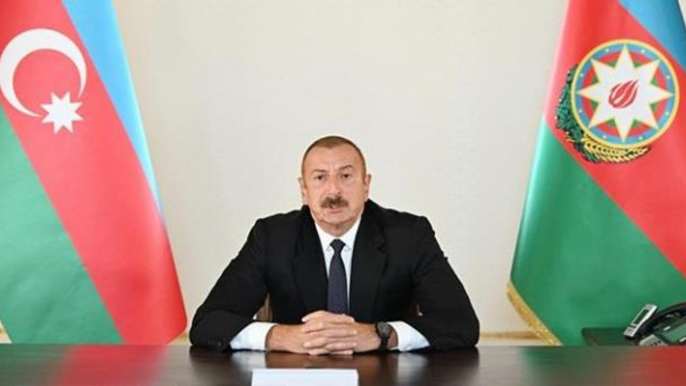 Son dakika gündem: Aliyev: "Düşmanın bir daha başını kaldırmasına izin vermeyeceğiz"Aliyev, 2. Karabağ Savaşı şehitlerini Karabağ'da andı