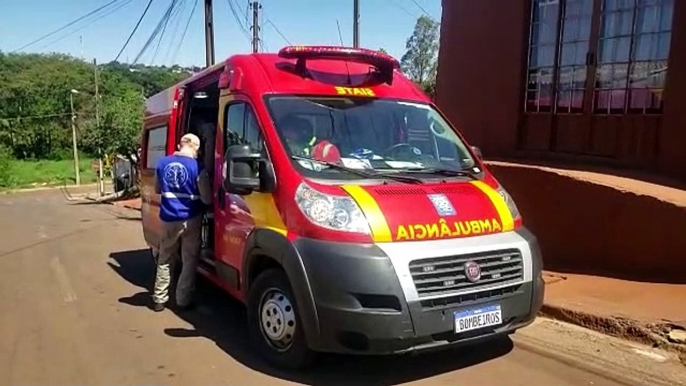 Idosa sofre suspeita de fratura na perna ao cair em uma residência no Bairro Interlagos