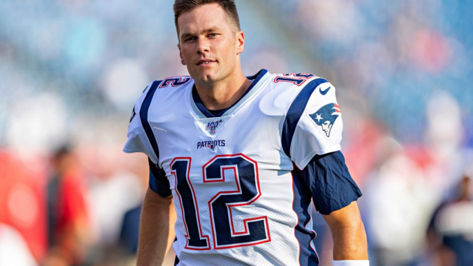 Tom Brady ignores speculation about his life and marriage!