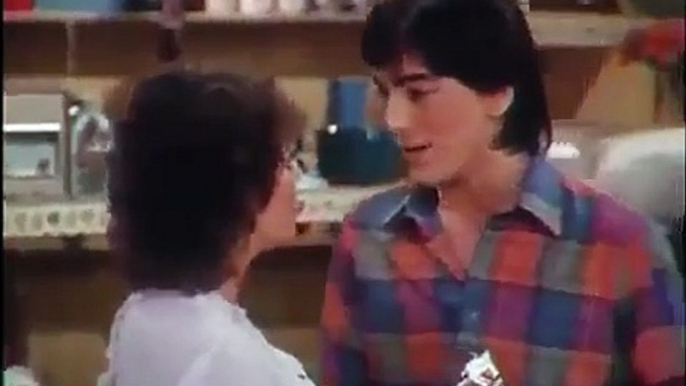 Joanie Loves Chachi - Se2 - Ep05 -Everybody Loves Aunt Vanessa HD Watch HD Deutsch