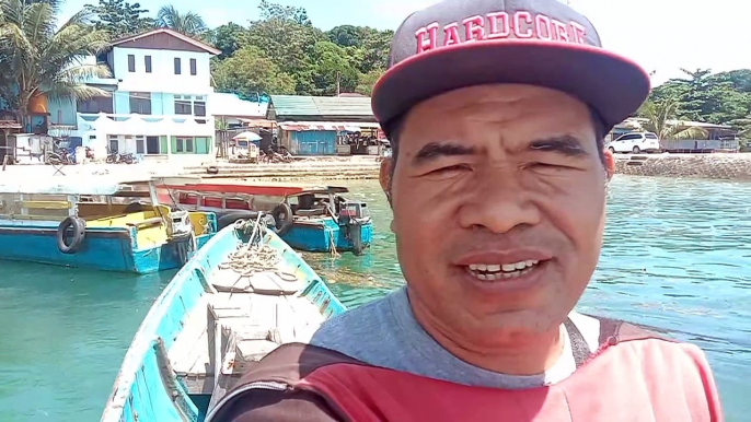 Luar biasa.. Jalan -Jalan Pesiar Ke Pulau Dum Dekat Kota Sorong Di Siang Hari