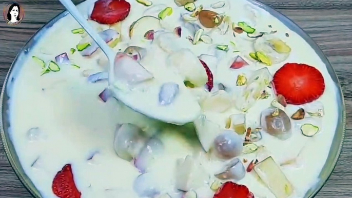 Fruit Custard Recipe I نئے انداز کا سُپرکریمی فروٹ کسٹرڈ I Super Creamy Easy Summer Dessert Recipes