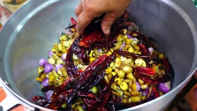 Rice Noodles with Snakehead fish Curry Sauce Bangkok street food Thailand - Asian street food