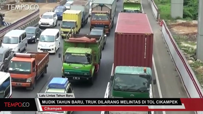 Mudik Tahun Baru, Truk Dilarang Melintas di Tol Cikampek