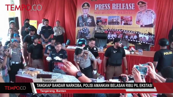 Tangkap Bandar Narkoba, Polisi Amankan Belasan Ribu Pil Ekstasi