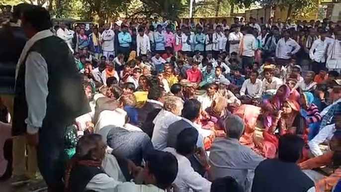 Protest against the proposed dam, tribals surrounded the subdivision office while playing drums