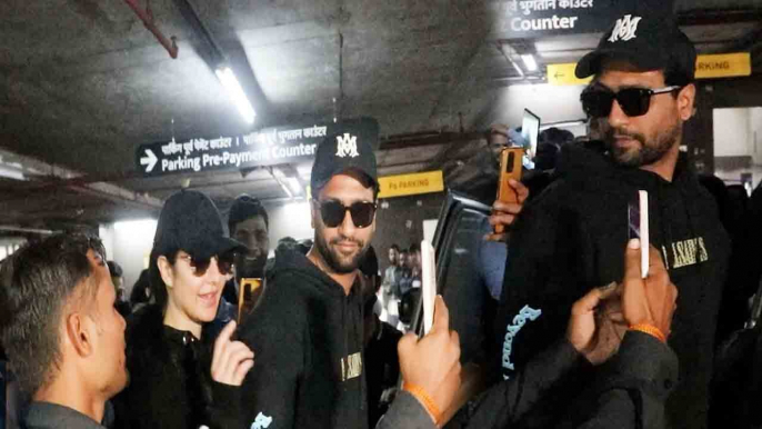 Katrina Kaif के लिए Vicky Kaushal को Fan ने किया Ignore, Airport पर हुए Spot, Video Viral! FilmiBeat