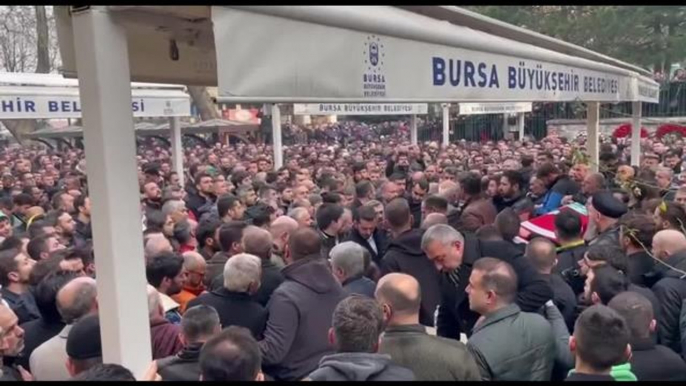 Ankara'da, Silahlı Saldırıda Öldürülen Eski Ülkü Ocakları Genel Başkanı Sinan Ateş, Bursa'da Toprağa Verildi