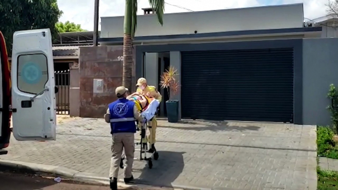 Idosa cai de escada no Jardim Clarito e é socorrida pelo Siate