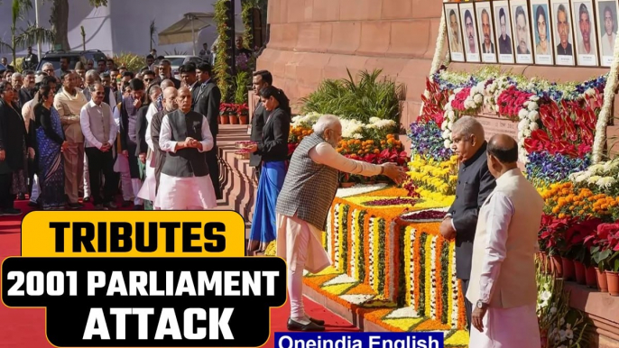 Parliamentarians pay Floral Tributes to Victims of 2001 Parliament Attack | Martyrs | Oneindia News