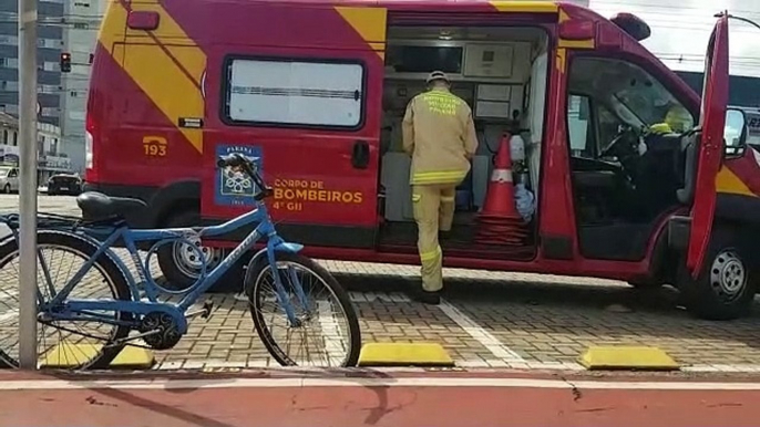 Idoso fica ferido ao cair de bicicleta no Centro