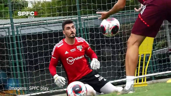 Elenco do São Paulo faz primeiro treinamento no CT da Barra Funda para a pré-temporada