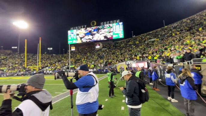 Taj Davis' TD Catch at Oregon